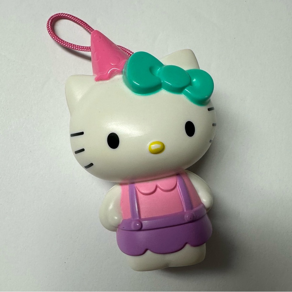 Sanrio’s Hello Kitty ornament pink